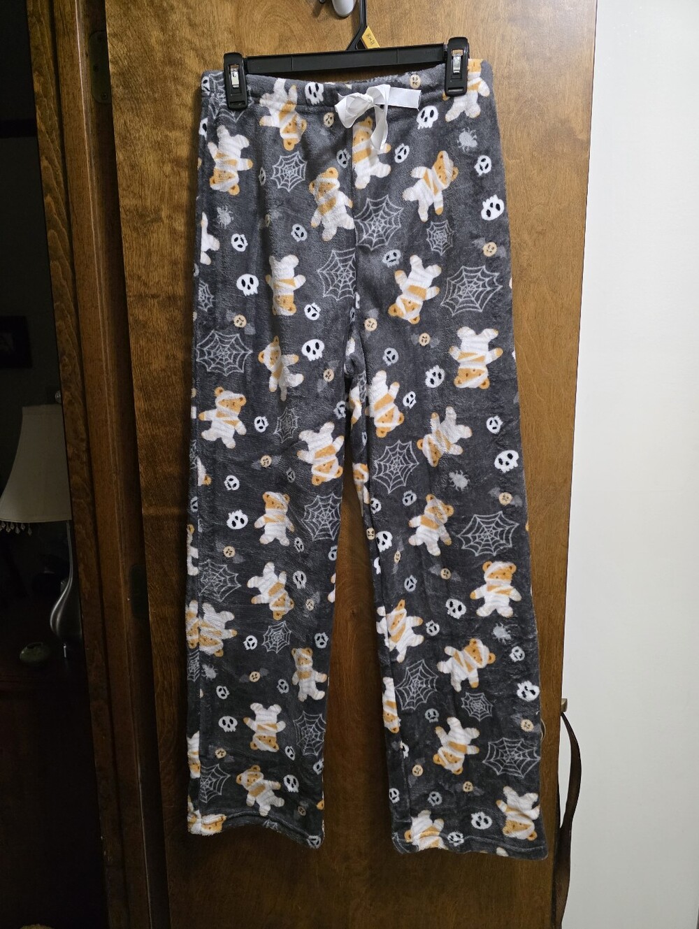 NWOT Halloween Sleep Pants Mummy Bears, Spider Webs And Skulls Size M